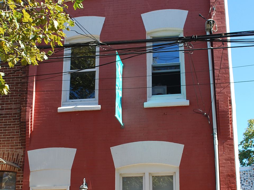 1st image of 1605 N Bouvier St #2