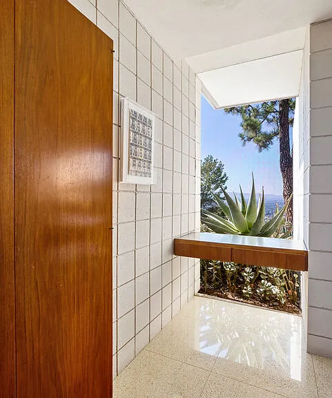 3346 Beverly Ranch Rd — Photo 17
