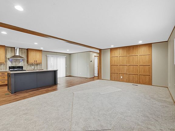 5th image of 107 Kelly Dr