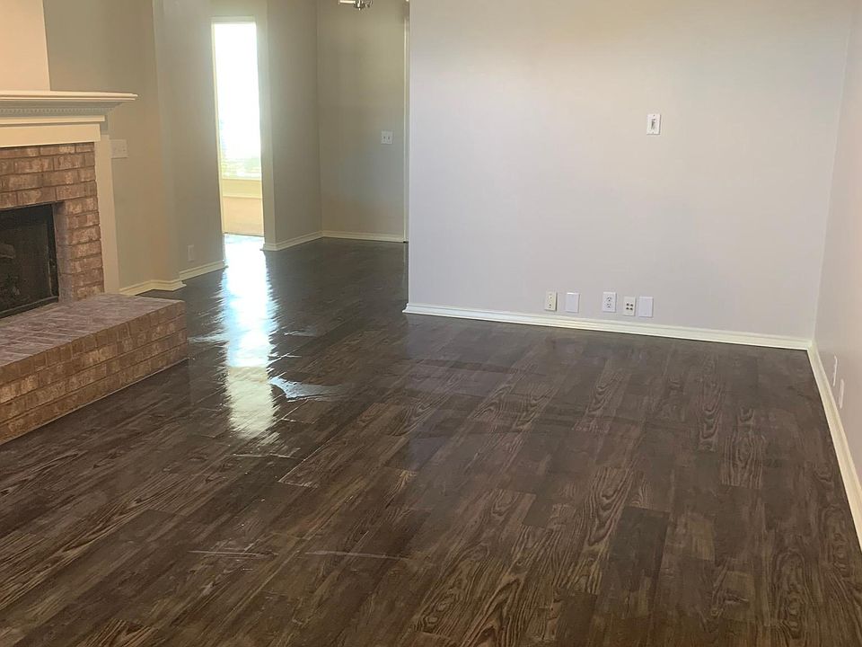 1st image of 11482 Waterford Ln #2