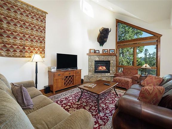 4th image of 56 Bluff Ct #24