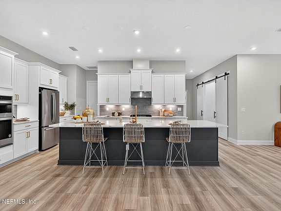 5th image of 300 LADYSLIPPER Drive