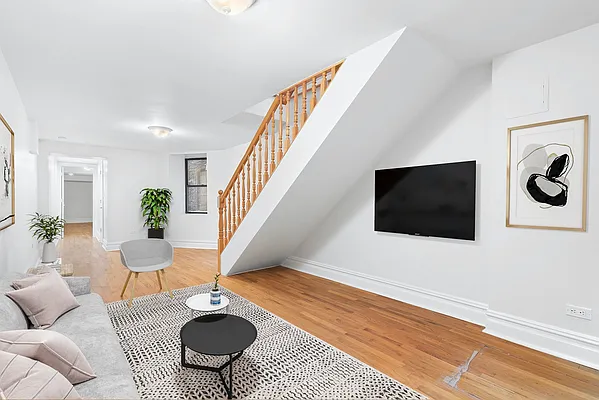 Rented by Brown Harris Stevens | media 24