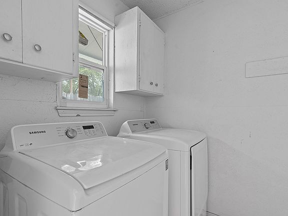4th image of 2505 Parker Ln #B