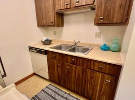 Lynn-Gail Apartments