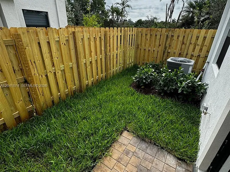 285 SW 159th Ln #0 — Photo 8