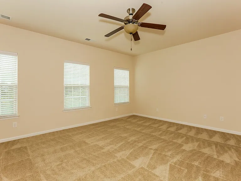 1291 Farm Branch Dr SW — Photo 6