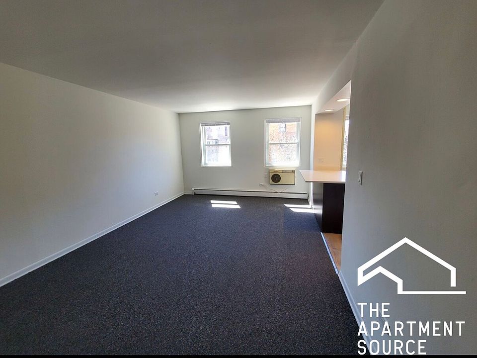 1st image of 520.5 W Aldine Ave #412