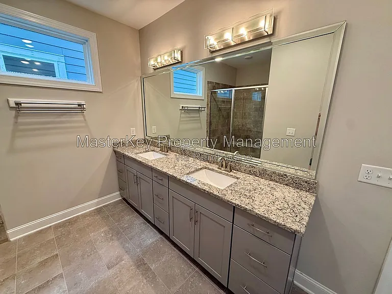 583 Rowanwood Way — Photo 9