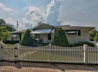 225 Bridge St, Old Forge, PA 18518