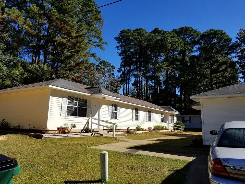 2nd image of 1327 Palmetto St #B