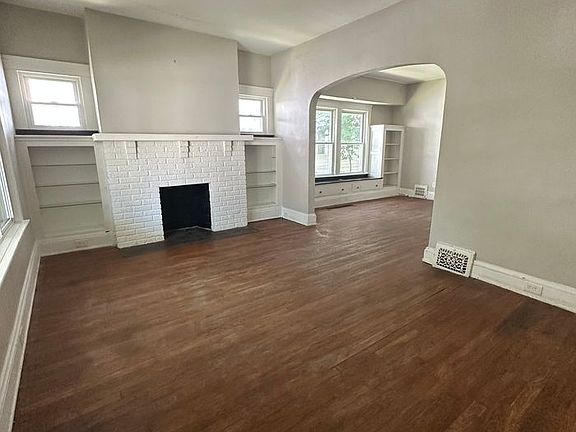 2nd image of 4015 Memphis Ave