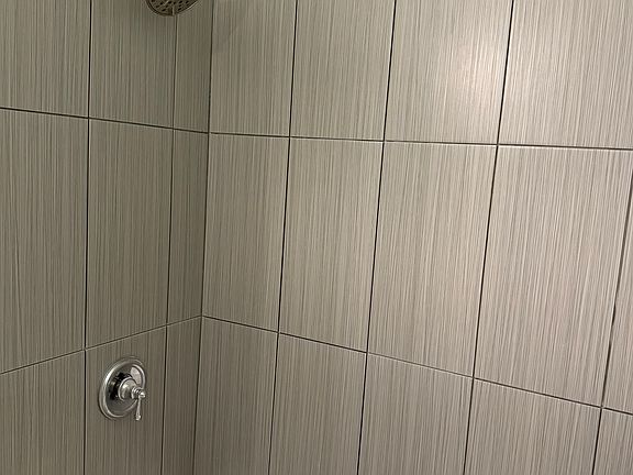 4th image of 226 Fairmount Ave #1