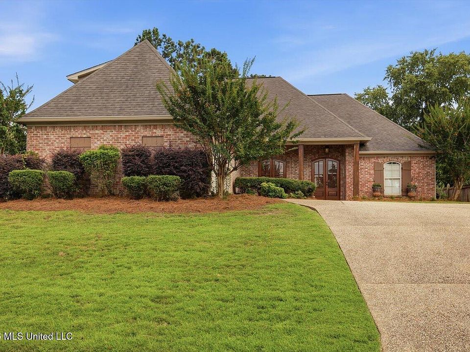 1st image of 148 Bear Creek Cir