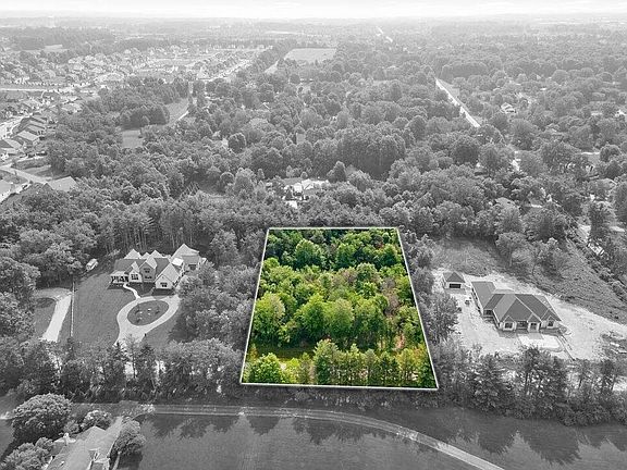 2nd image of 4816 Rutherford Rd