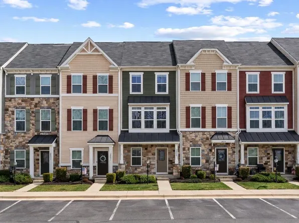 24829 Coats Sq, Aldie, VA 20105