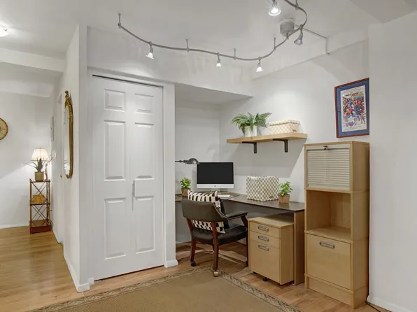 310 West 56th Street image 5 of 18