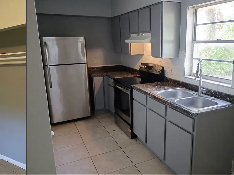 8511 N 10th St #B — Photo 6