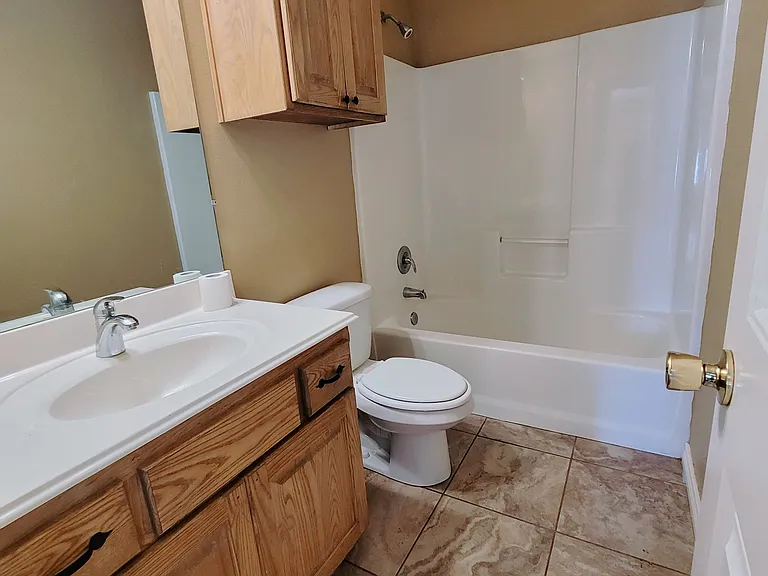 210 Elm St #1 — Photo 11