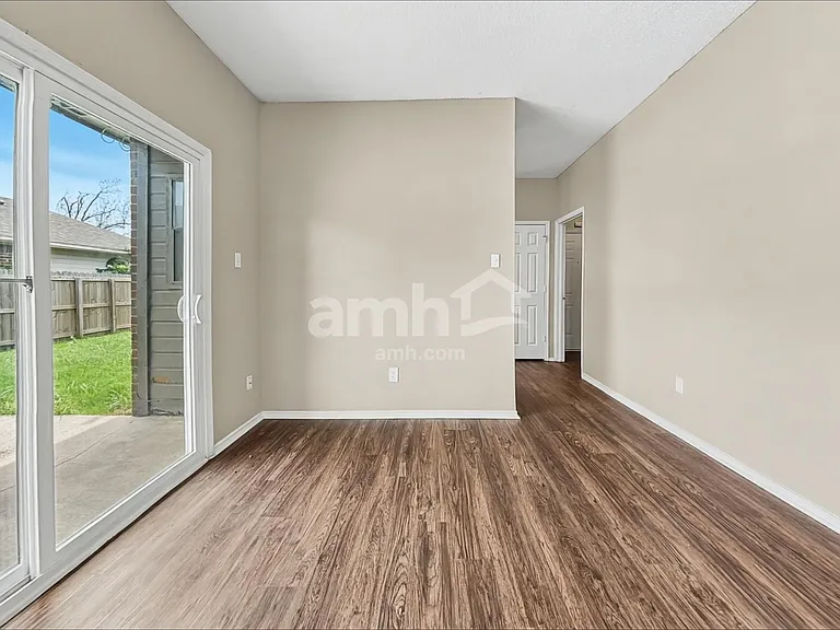3709 Smartt St — Photo 7