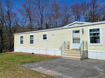 28 Willow Rd, Newton, NH, 03858