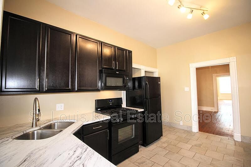 1st image of 3851 Juniata St