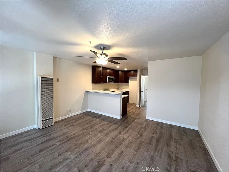 4307 W 142nd St #9 — Photo 3