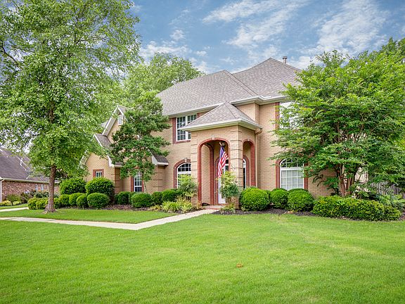 Amazing house & yard!