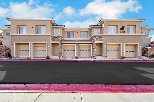 721 Peachy Canyon Cir #203 Photo 1