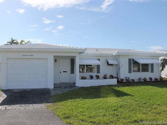 5th image of 2750 NW 4th Ave