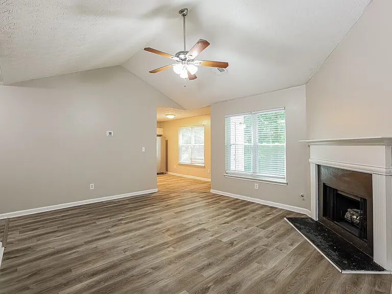 54 Virginia Heights Dr — Photo 5
