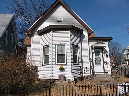 1st image of 220-B Jefferson Ave