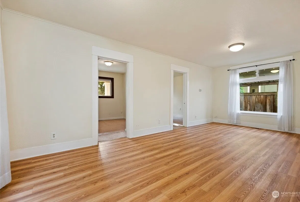 2 bed, 820 sqft, $2,950 — Photo 3
