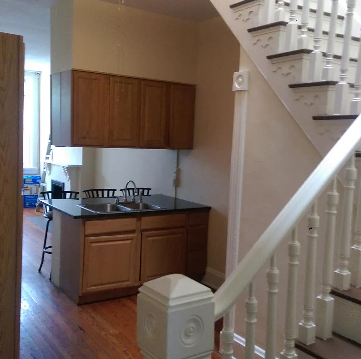4 bed, 2200 sqft, $2,600 — Photo 1