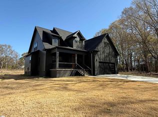 121 Parsons St, Fountain Inn, SC 29644