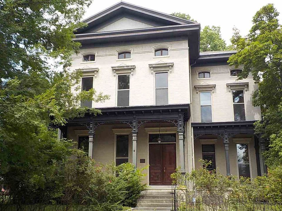 1st image of 414 SE 1st St