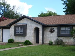 113 Houston St, Angleton, TX 77515