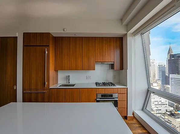 400 5th Ave APT 31B, New York, NY 10018