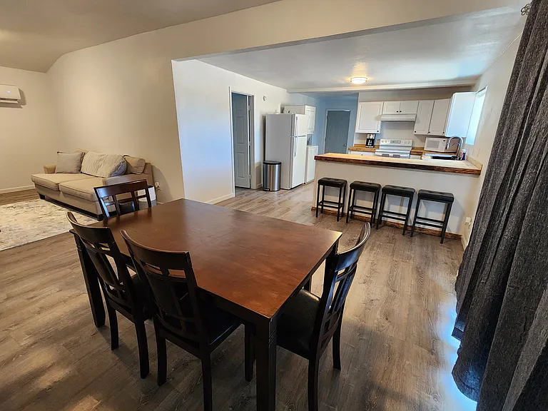 537 S Taylor Rd — Photo 48