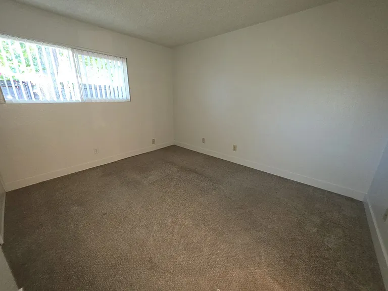2365 S Gateway Cir #2365 — Photo 9