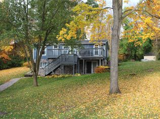 136 Westshore Dr, Jerome, MI 49249