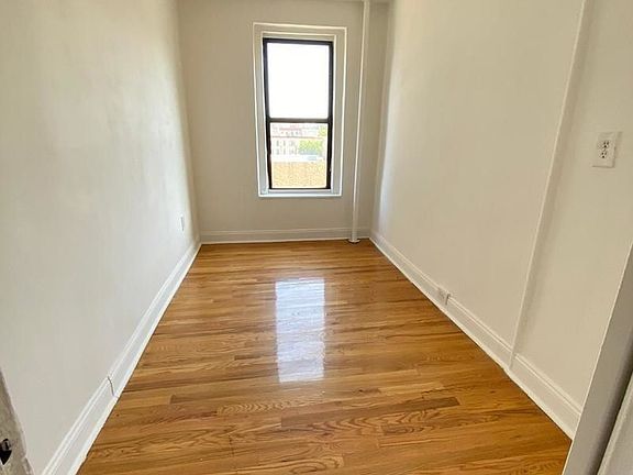 4th image of 231 Ocean Ave APT 4