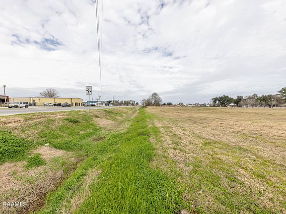 4th image of 225 Apollo Rd