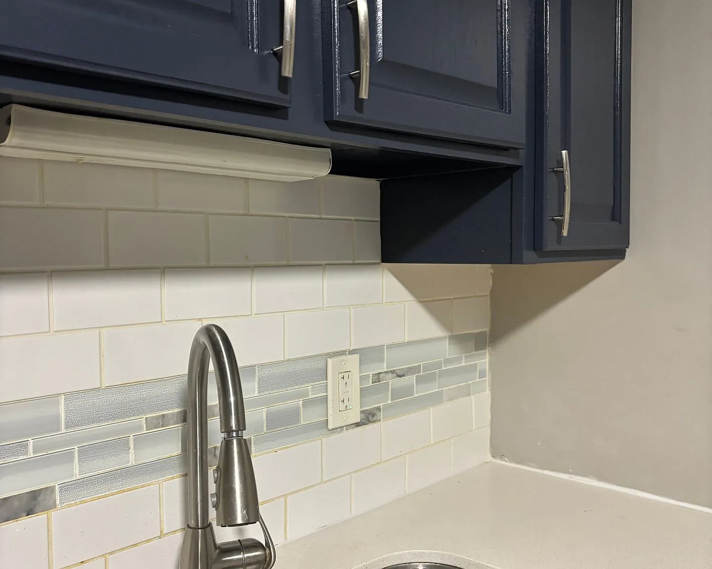 New Management. New Standards. Now Leasing. — Photo 1