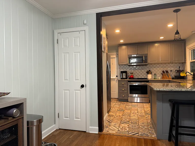 633 Green Acres Rd SE — Photo 16