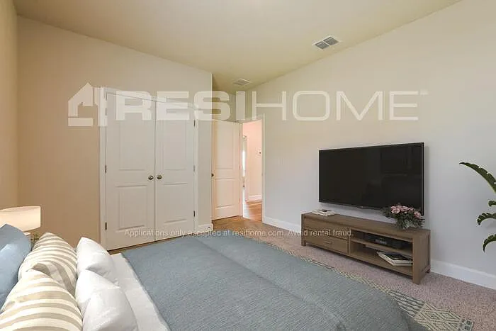 8073 Patagonia Dr — Photo 8