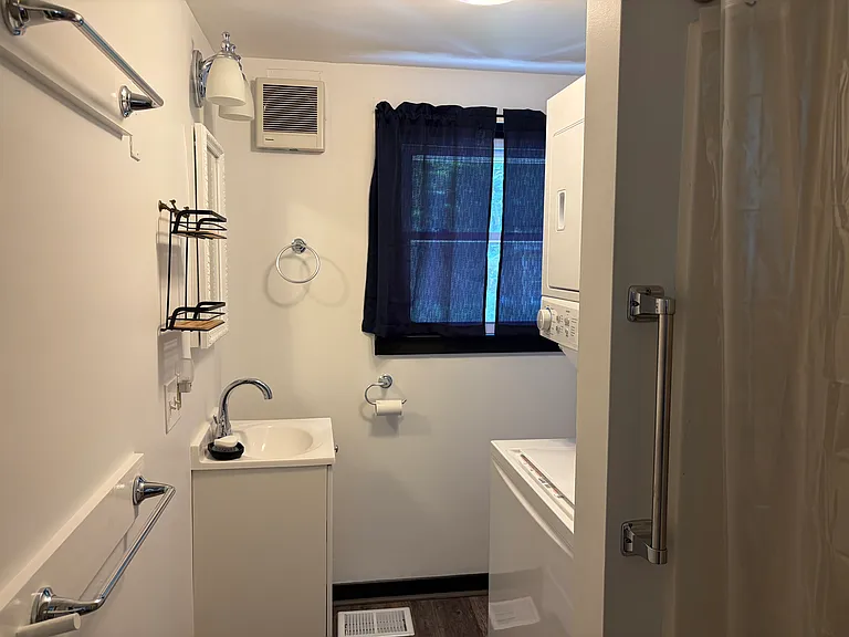 167 Howard Rd #2 — Photo 11
