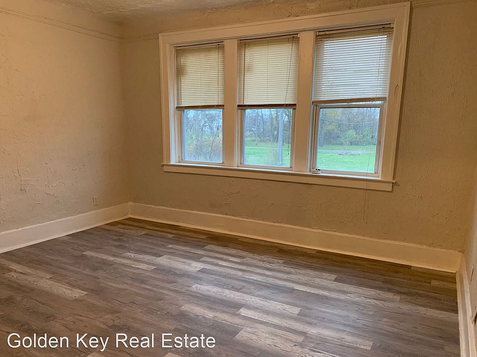 2nd image of 3737 Scovel Pl #10468620