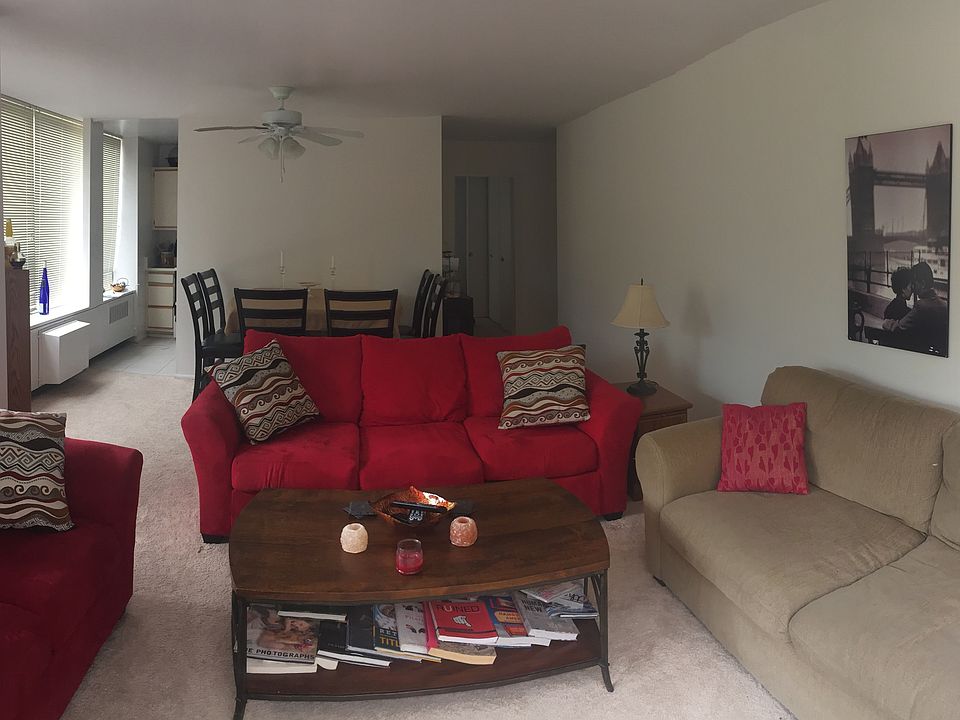 Living/Dining 1