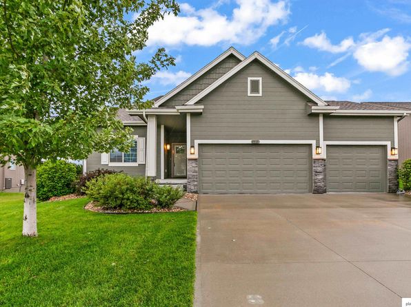 4918 N 180th Ave, Elkhorn, NE 68022